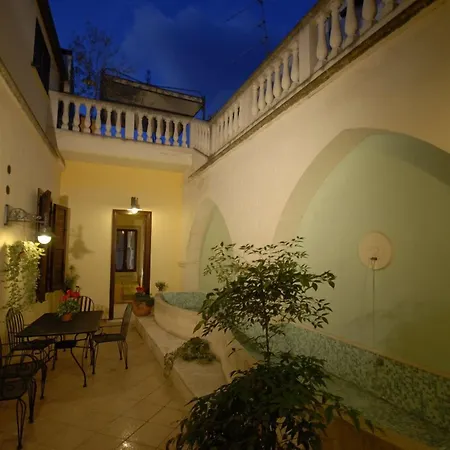 Alojamento de Acomodação e Pequeno-almoço Sei Stelle 4*