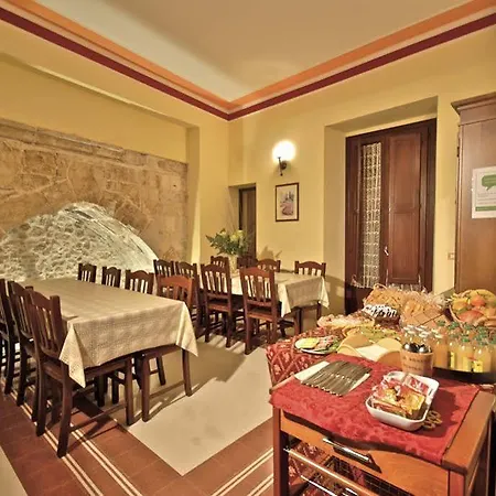 Sei Stelle Bed and breakfast 4*